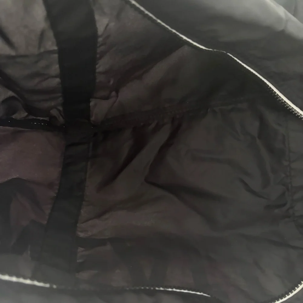 PEACE LOVE WORLD GYM/YOGA/WEKEENDER NYLON DUFFLE BAG
